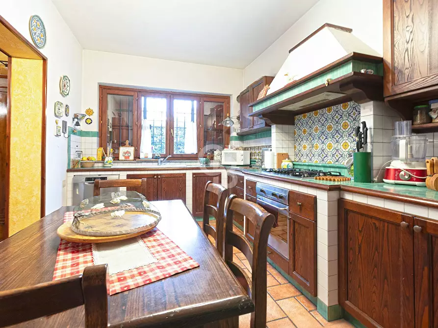 Immagine 6 di Villa in vendita  in Paparano a Vitorchiano