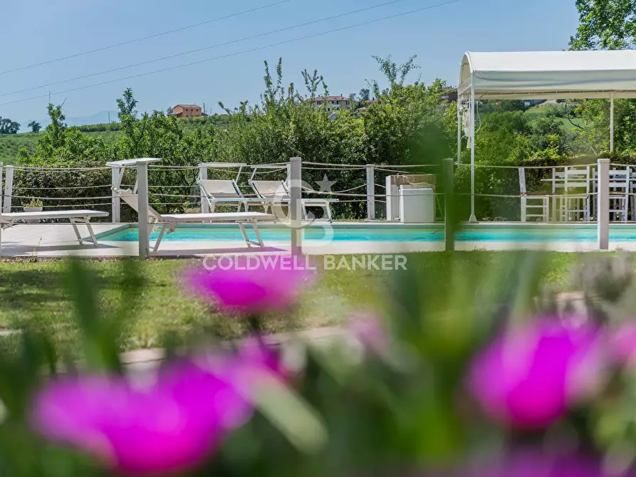 Immagine 22 di Villa in vendita  in Strada del Breccione a San Costanzo