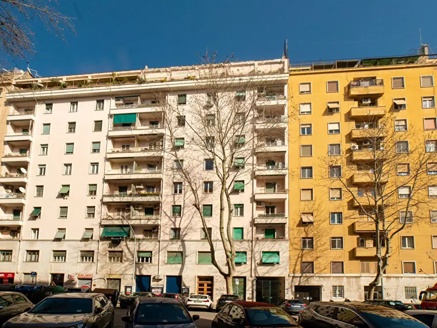 Immagine 23 di Attico in vendita  in Via Licia a Roma