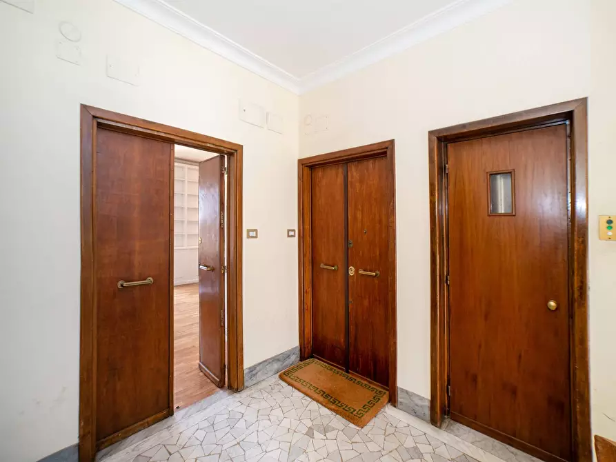 Immagine 5 di Attico in vendita  in Via Licia a Roma