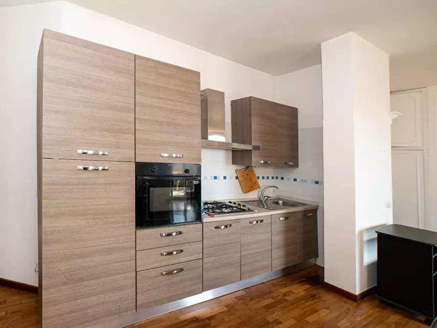 Immagine 10 di Attico in vendita  in Via Licia a Roma