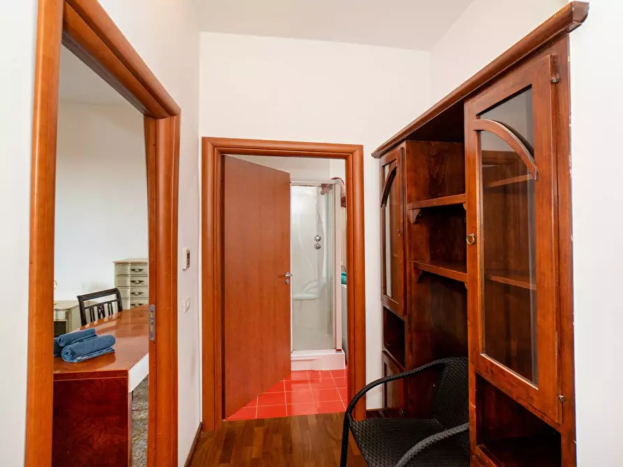 Immagine 11 di Attico in vendita  in Via Licia a Roma