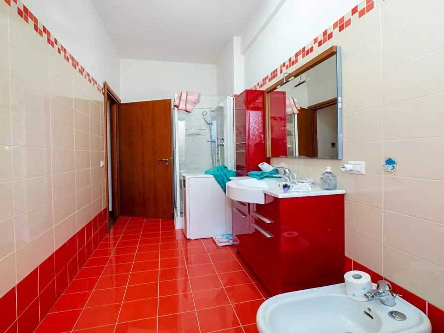 Immagine 14 di Attico in vendita  in Via Licia a Roma