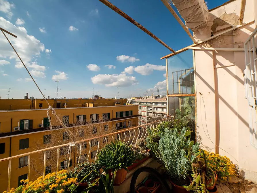 Immagine 20 di Attico in vendita  in Via Licia a Roma