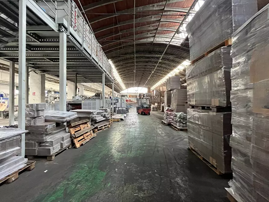 Immagine 22 di Capannone industriale in vendita  in via San Francesco a Patria a Giugliano In Campania