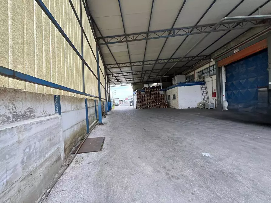 Immagine 24 di Capannone industriale in vendita  in via San Francesco a Patria a Giugliano In Campania