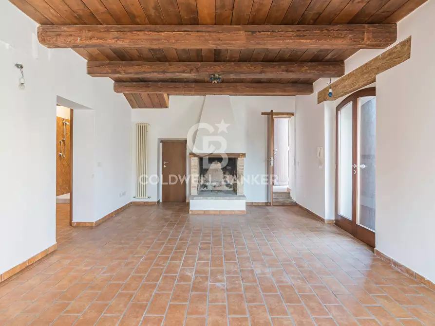 Immagine 2 di Appartamento in vendita  in Piazza Giardini Raffaello Sanzio a Tavoleto