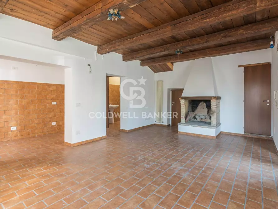 Immagine 3 di Appartamento in vendita  in Piazza Giardini Raffaello Sanzio a Tavoleto