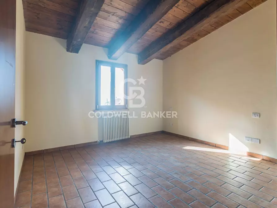 Immagine 10 di Appartamento in vendita  in Piazza Giardini Raffaello Sanzio a Tavoleto