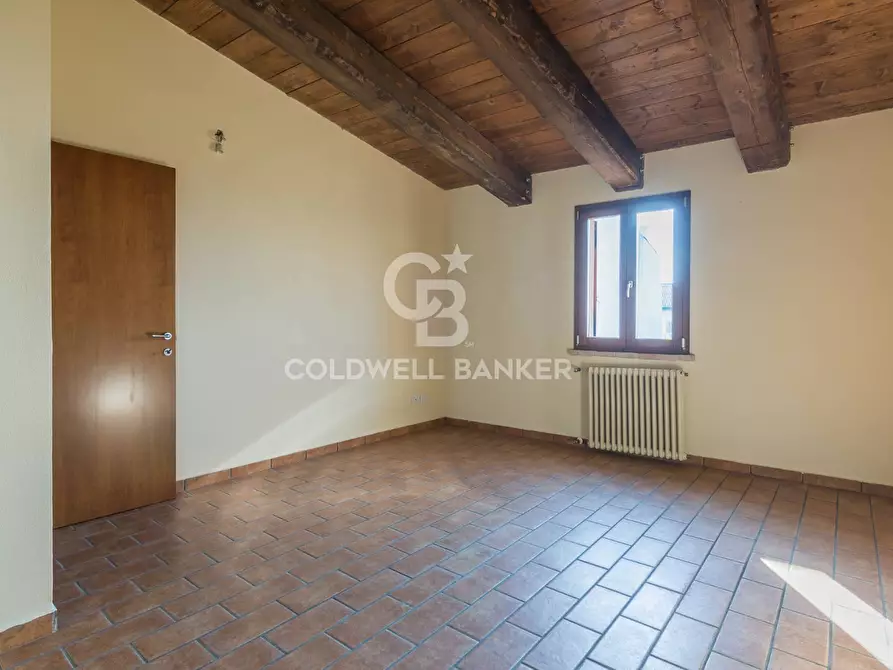 Immagine 11 di Appartamento in vendita  in Piazza Giardini Raffaello Sanzio a Tavoleto