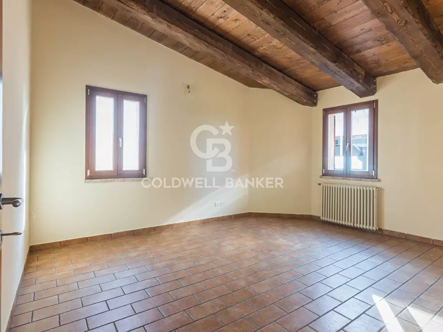 Immagine 13 di Appartamento in vendita  in Piazza Giardini Raffaello Sanzio a Tavoleto