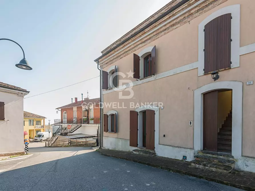 Immagine 27 di Appartamento in vendita  in Piazza Giardini Raffaello Sanzio a Tavoleto