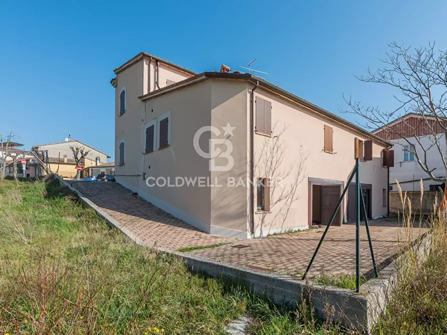 Immagine 22 di Appartamento in vendita  in Piazza Giardini Raffaello Sanzio a Tavoleto