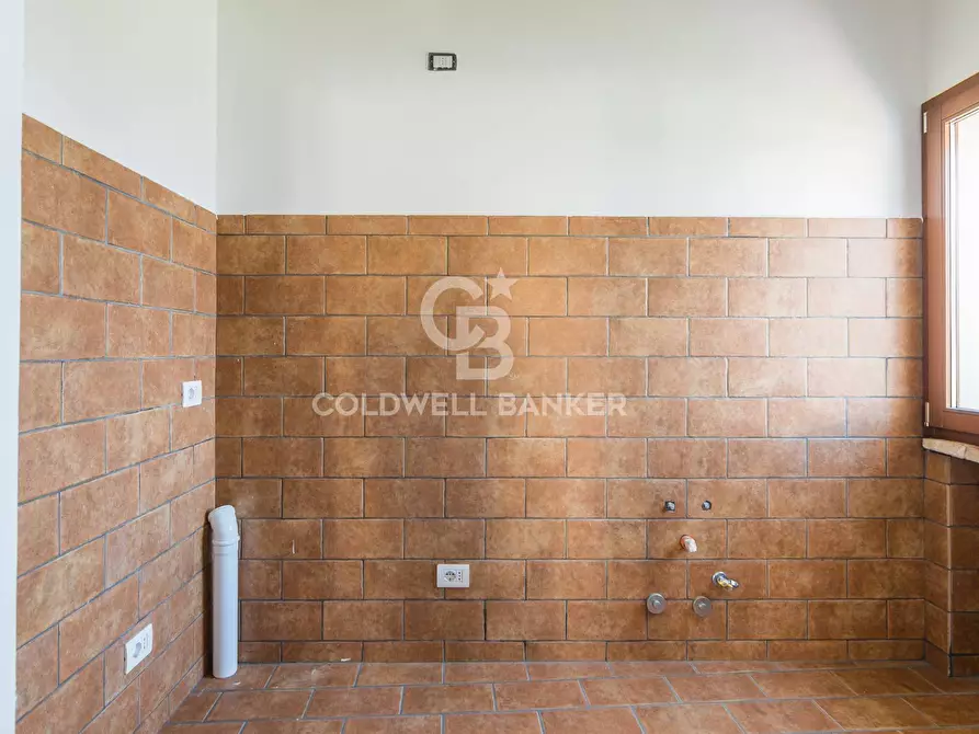 Immagine 8 di Appartamento in vendita  in Piazza Giardini Raffaello Sanzio a Tavoleto