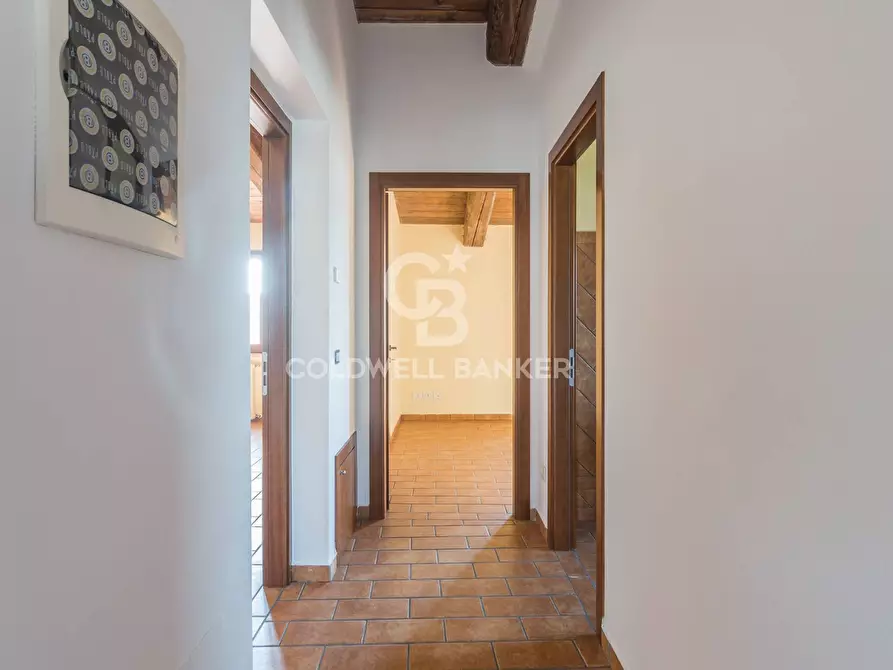 Immagine 12 di Appartamento in vendita  in Piazza Giardini Raffaello Sanzio a Tavoleto