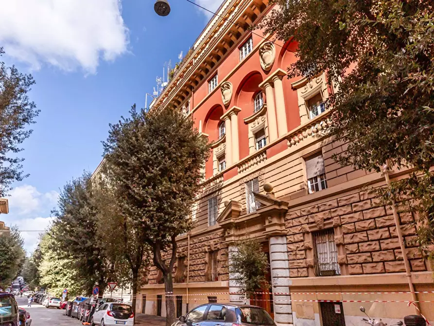 Immagine 27 di Appartamento in vendita  in Via Taro a Roma