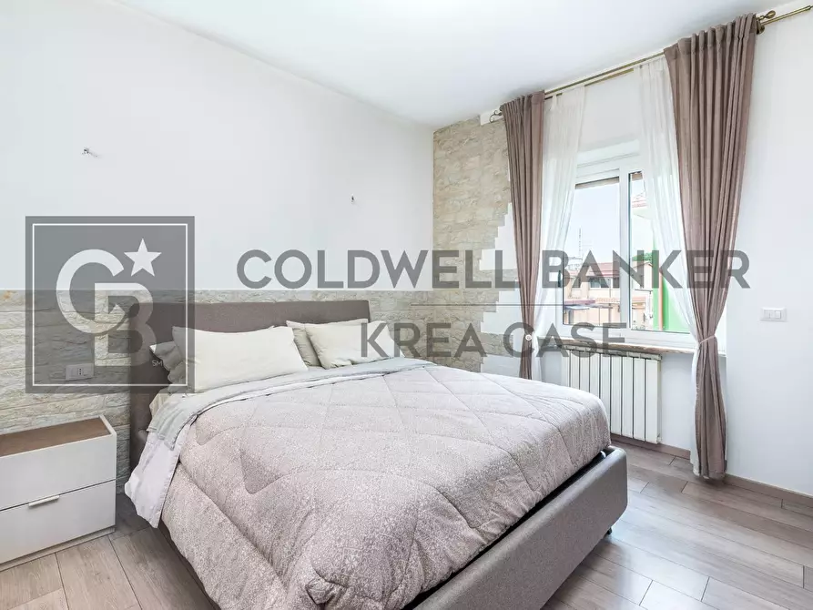 Immagine 7 di Appartamento in vendita  in Via Casignana a Roma