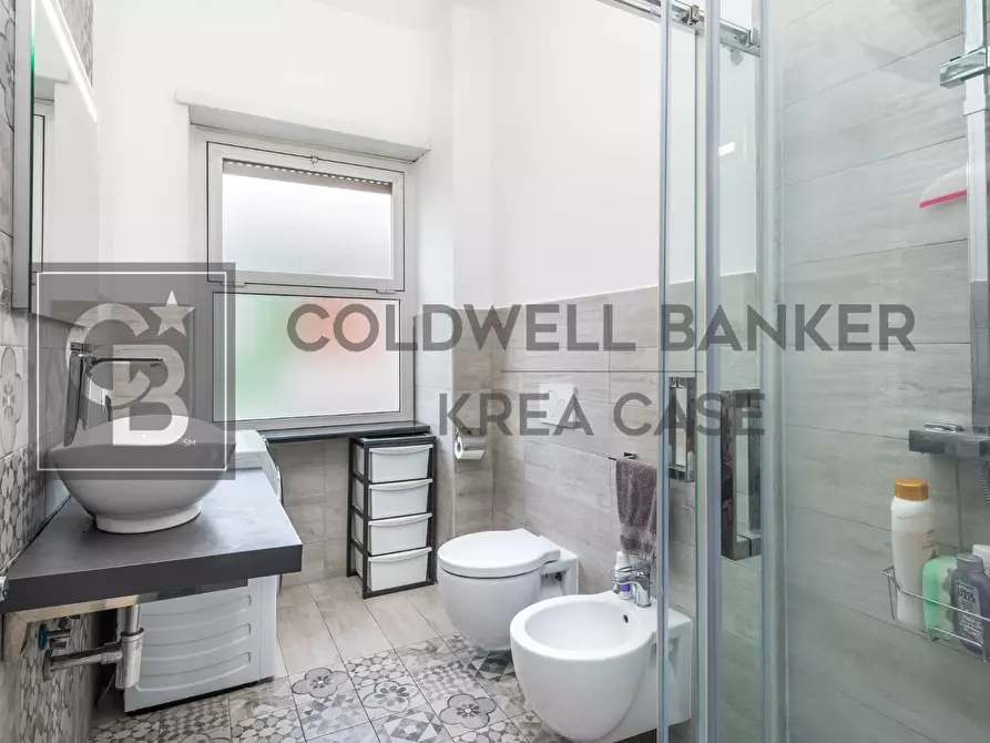 Immagine 13 di Appartamento in vendita  in Via Casignana a Roma