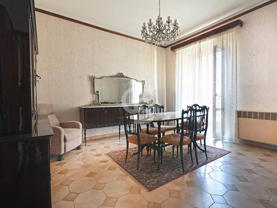 Immagine 1 di Appartamento in vendita  in Via Santa Rita a Viterbo