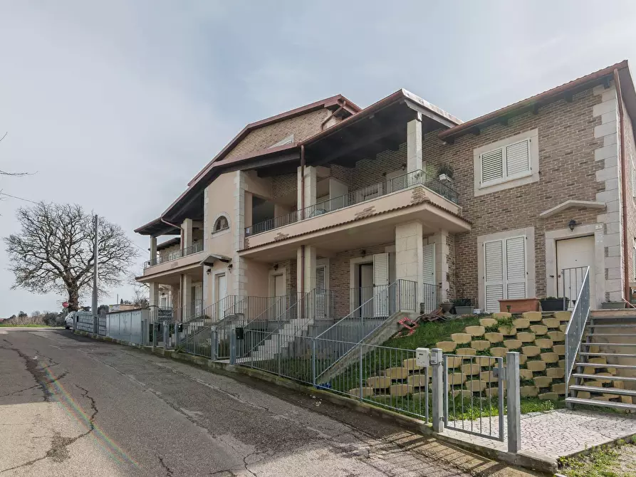 Immagine 25 di Appartamento in vendita  in Via Della Quercia a Pesaro