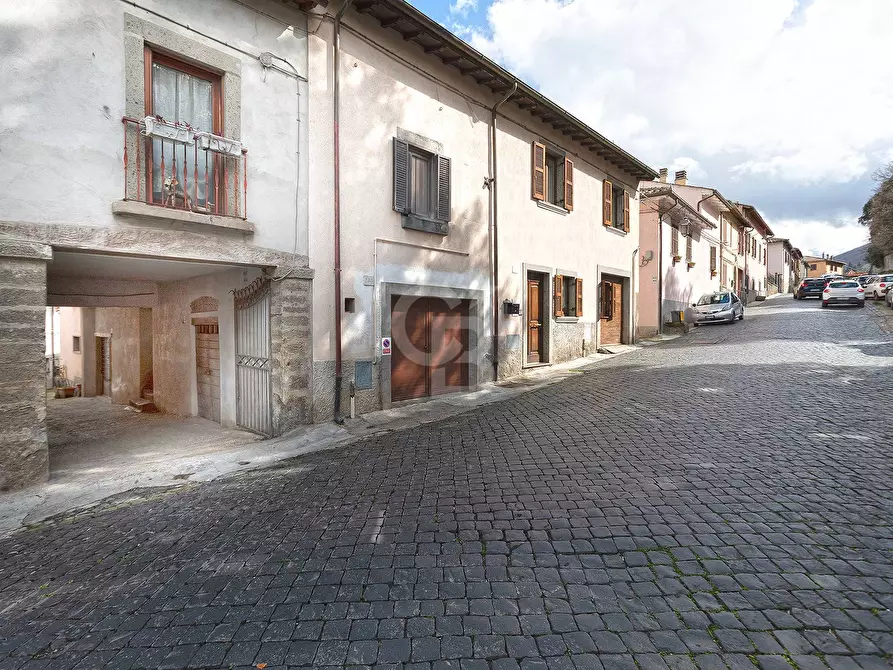 Immagine 17 di Appartamento in vendita  in Via Zuccari a Viterbo