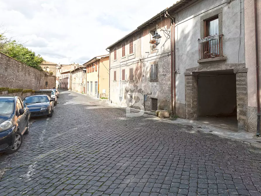 Immagine 21 di Appartamento in vendita  in Via Zuccari a Viterbo
