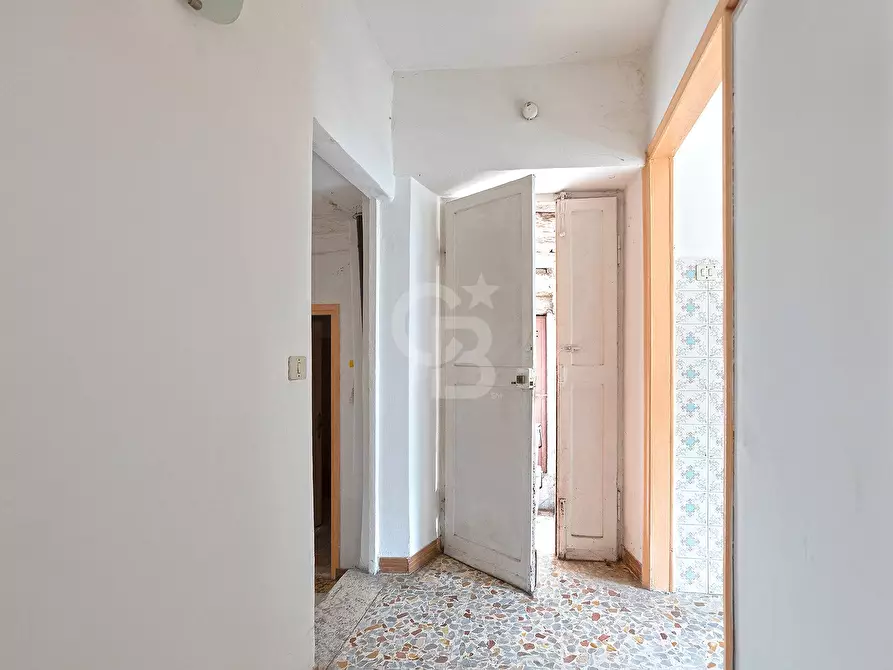 Immagine 2 di Appartamento in vendita  in Via Zuccari a Viterbo