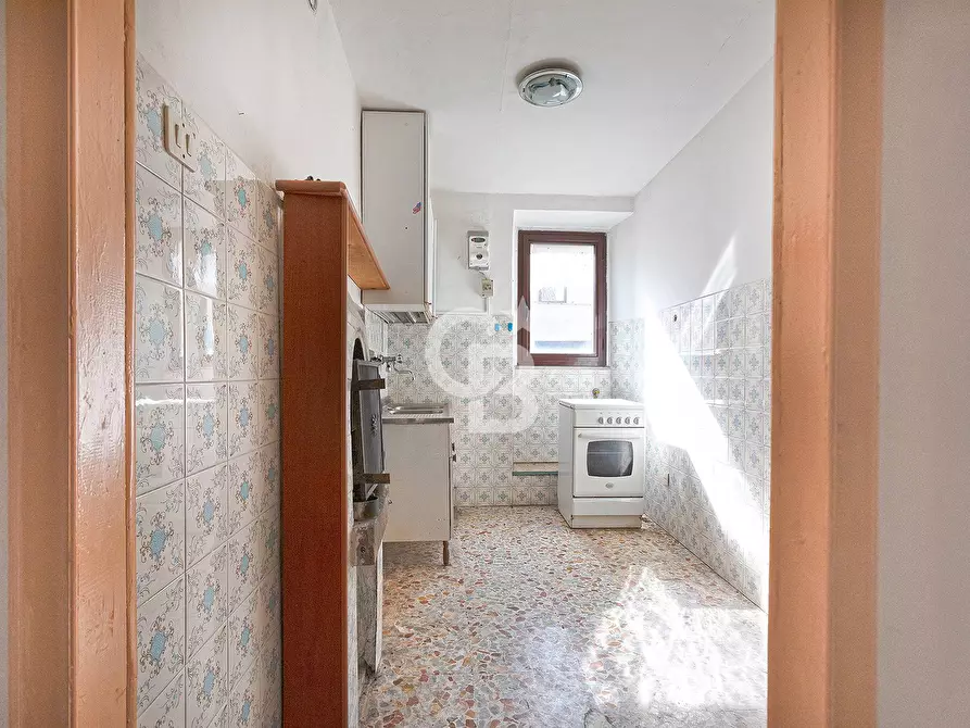 Immagine 3 di Appartamento in vendita  in Via Zuccari a Viterbo