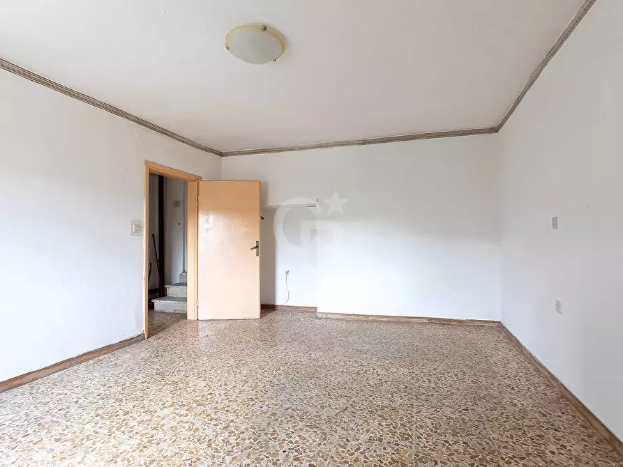 Immagine 9 di Appartamento in vendita  in Via Zuccari a Viterbo