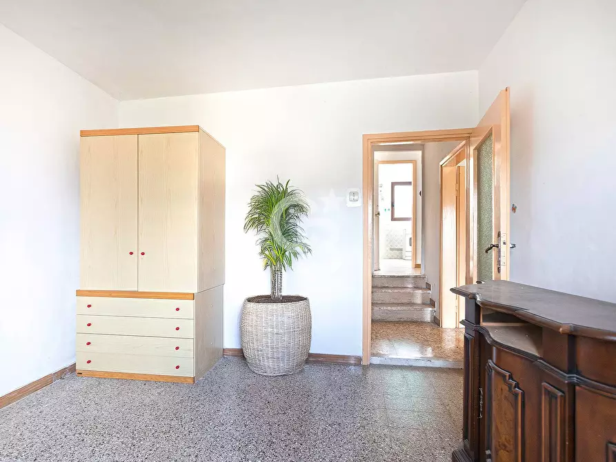 Immagine 13 di Appartamento in vendita  in Via Zuccari a Viterbo