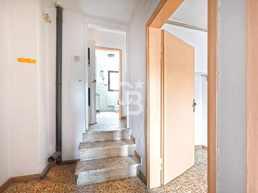 Immagine 16 di Appartamento in vendita  in Via Zuccari a Viterbo