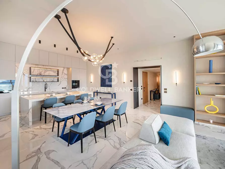 Immagine 4 di Appartamento in vendita  in via Della Libertà a Cernobbio