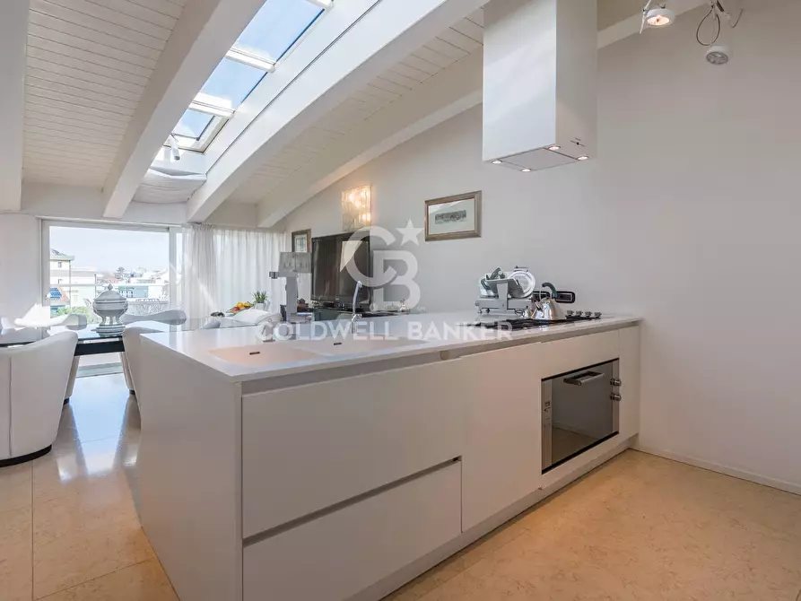 Immagine 5 di Attico in vendita  in Via Corridoni a Cattolica