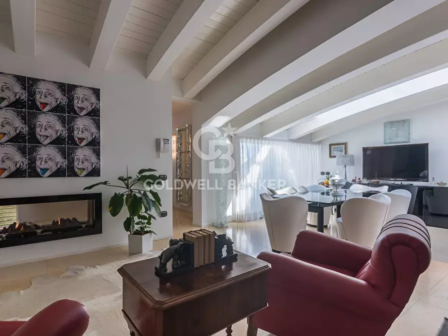 Immagine 11 di Attico in vendita  in Via Corridoni a Cattolica