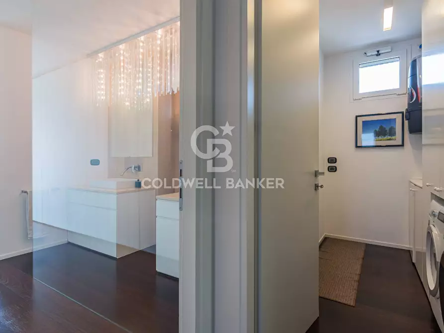 Immagine 30 di Attico in vendita  in Via Corridoni a Cattolica