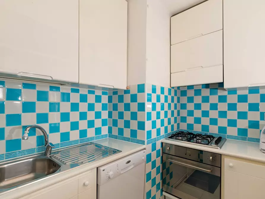 Immagine 9 di Appartamento in vendita  in VIA NUOVA DARSENA a Olbia