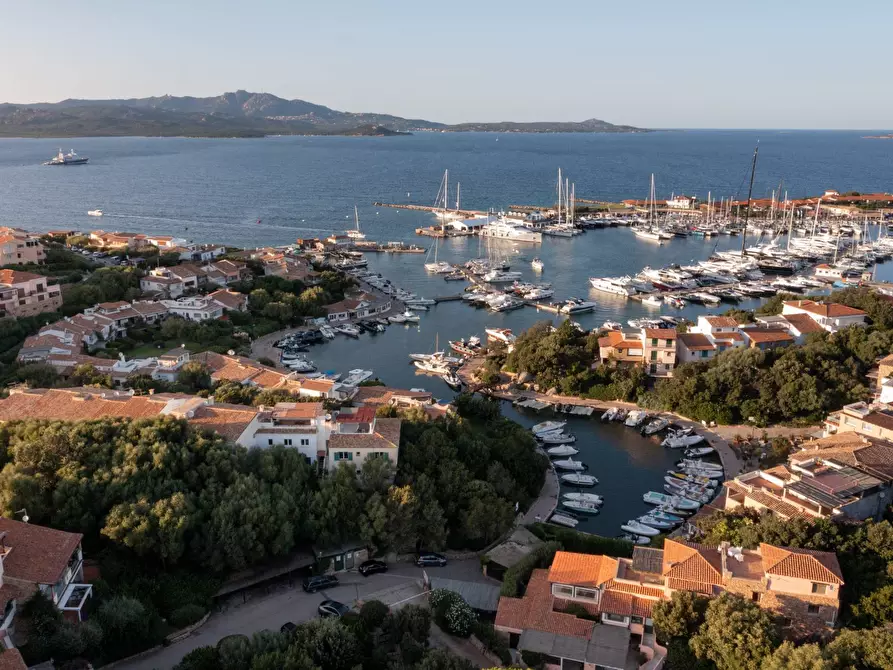 Immagine 17 di Appartamento in vendita  in VIA NUOVA DARSENA a Olbia