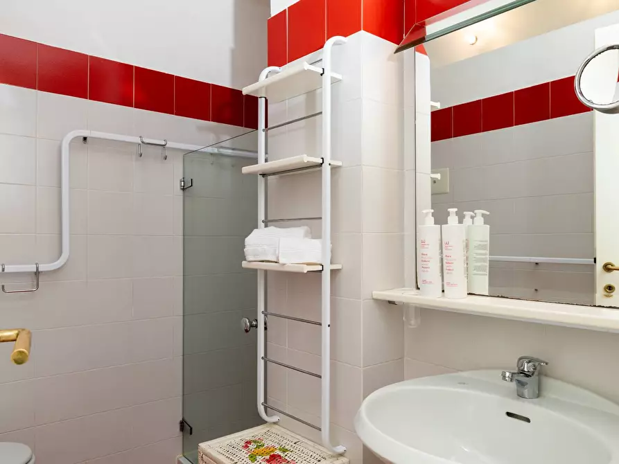 Immagine 16 di Appartamento in vendita  in VIA NUOVA DARSENA a Olbia