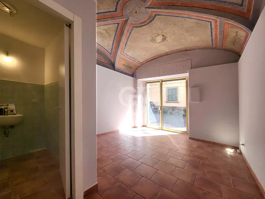 Immagine 1 di Locale commerciale in affitto  in Via Amendola a Viterbo