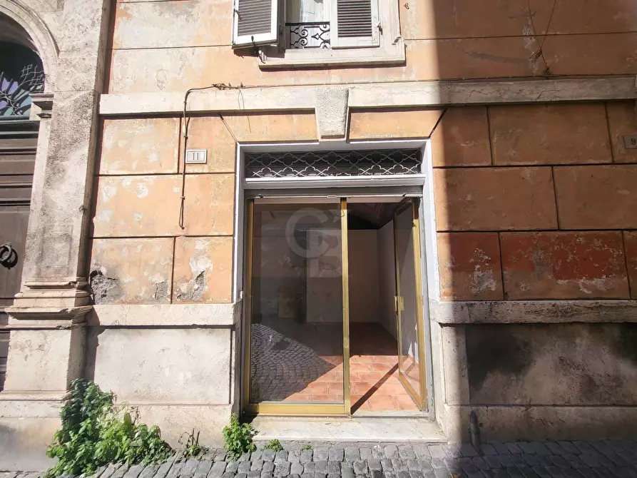 Immagine 9 di Locale commerciale in affitto  in Via Amendola a Viterbo