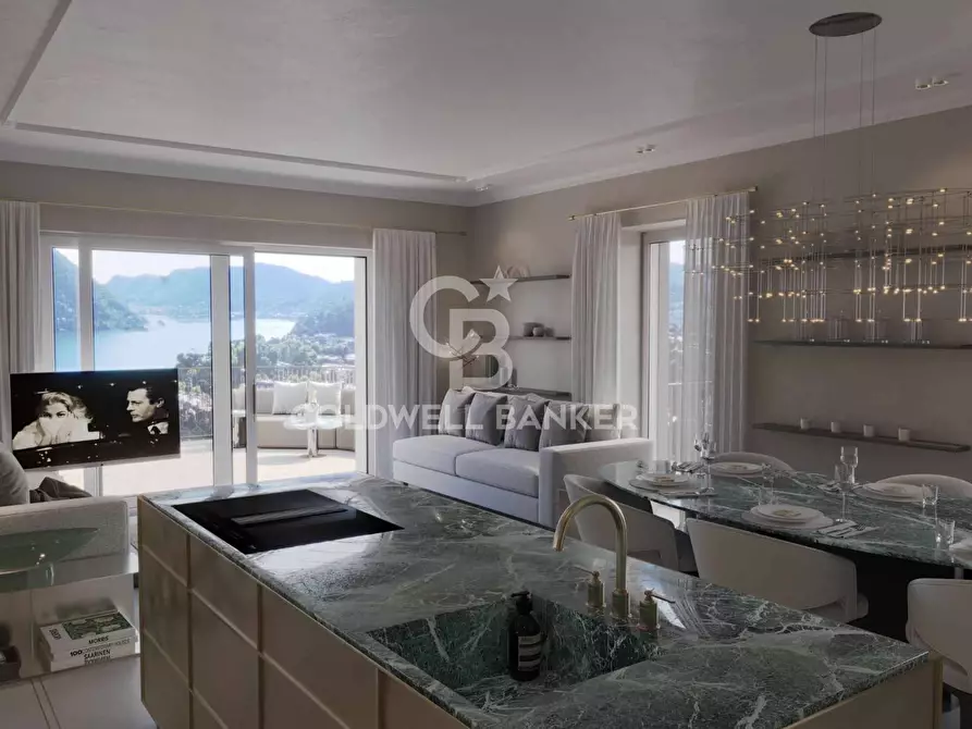 Immagine 5 di Appartamento in vendita  in Via Della Libertà a Cernobbio