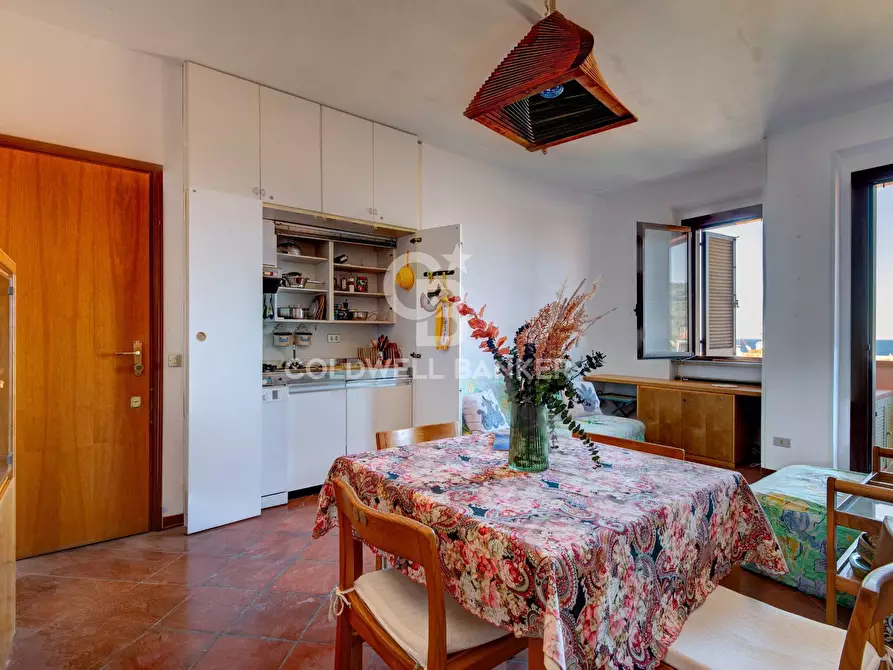 Immagine 3 di Appartamento in vendita  in Via del Toro a Marciana Marina