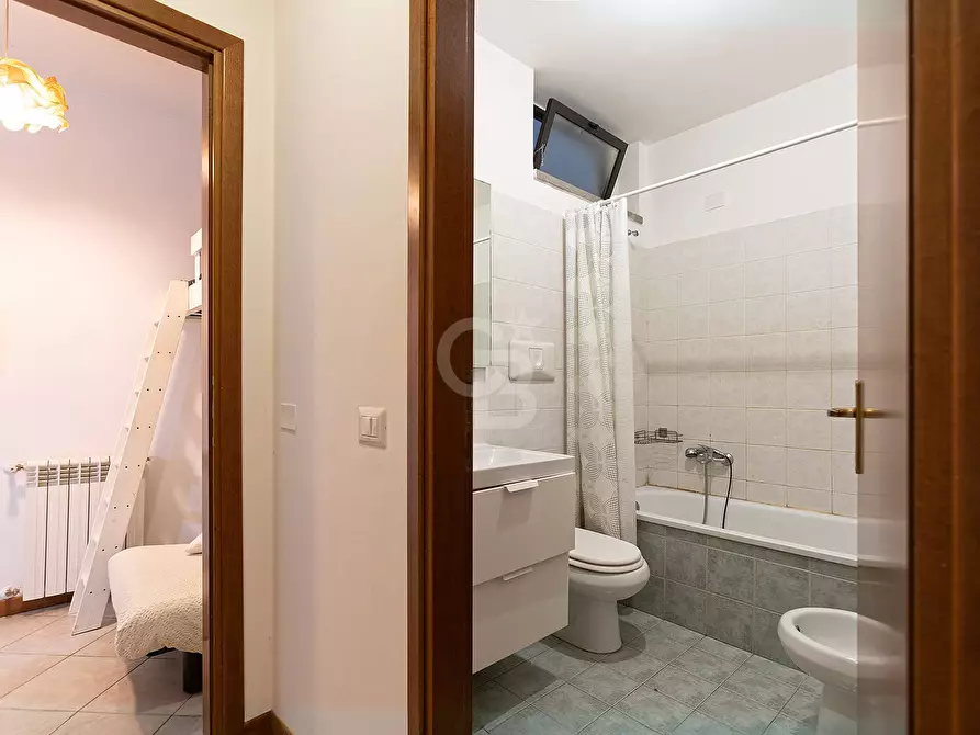 Immagine 14 di Appartamento in vendita  in Via Angelo Ioppi a Viterbo