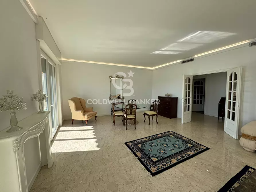 Immagine 3 di Appartamento in vendita  in corso marconi a Ospedaletti