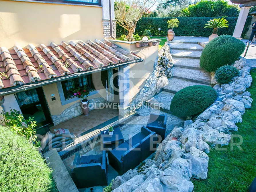 Immagine 4 di Casa semindipendente in vendita  in Via Di San Celso a Bracciano