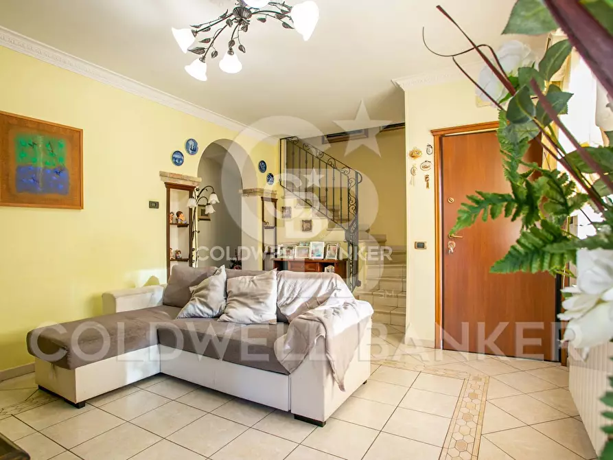 Immagine 6 di Casa semindipendente in vendita  in Via Di San Celso a Bracciano