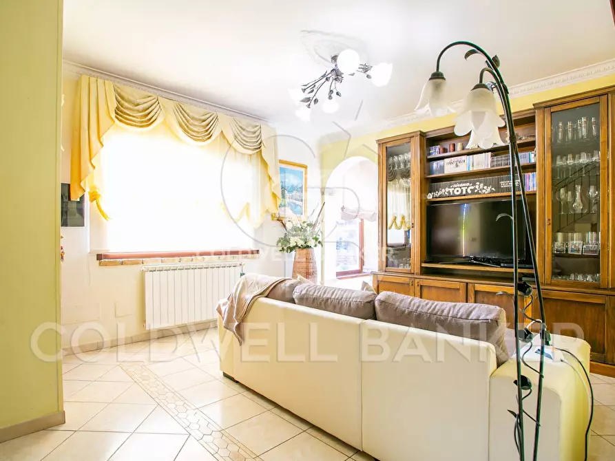 Immagine 7 di Casa semindipendente in vendita  in Via Di San Celso a Bracciano