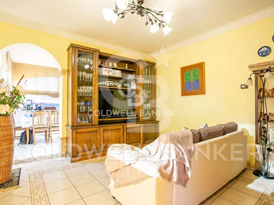 Immagine 8 di Casa semindipendente in vendita  in Via Di San Celso a Bracciano