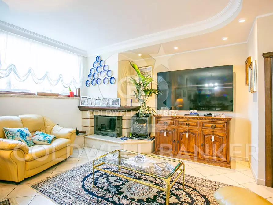 Immagine 20 di Casa semindipendente in vendita  in Via Di San Celso a Bracciano