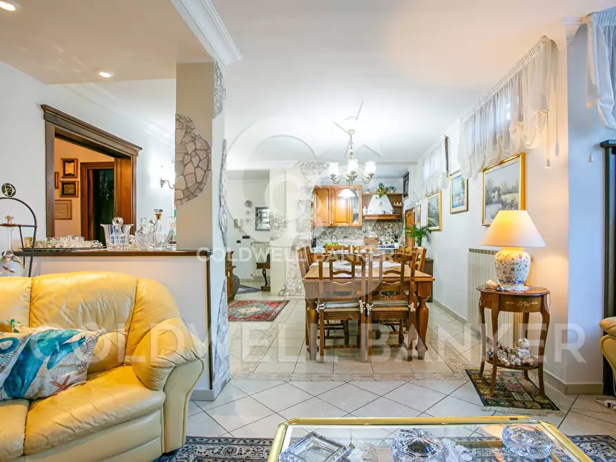 Immagine 21 di Casa semindipendente in vendita  in Via Di San Celso a Bracciano